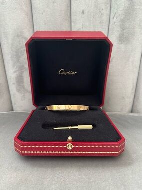 Cartier Classic Yellow Gold Love Bracelet Size 17